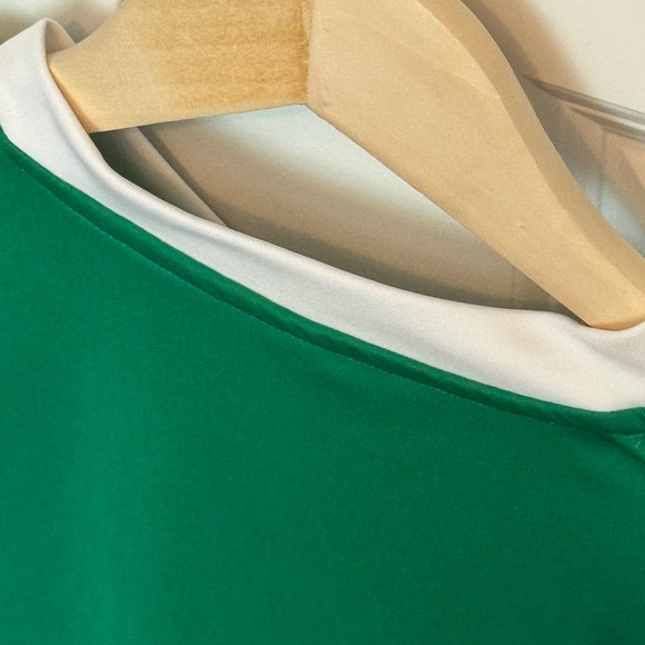 Adidas Kids Green and White Jersey, (Size Large), Athletic-wear/Active-wear - Picture 9 of 12